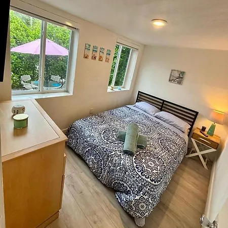 Nice Queen Bedroom - Best Location In Miami - Luggage Storage Service, Parking And Laundry